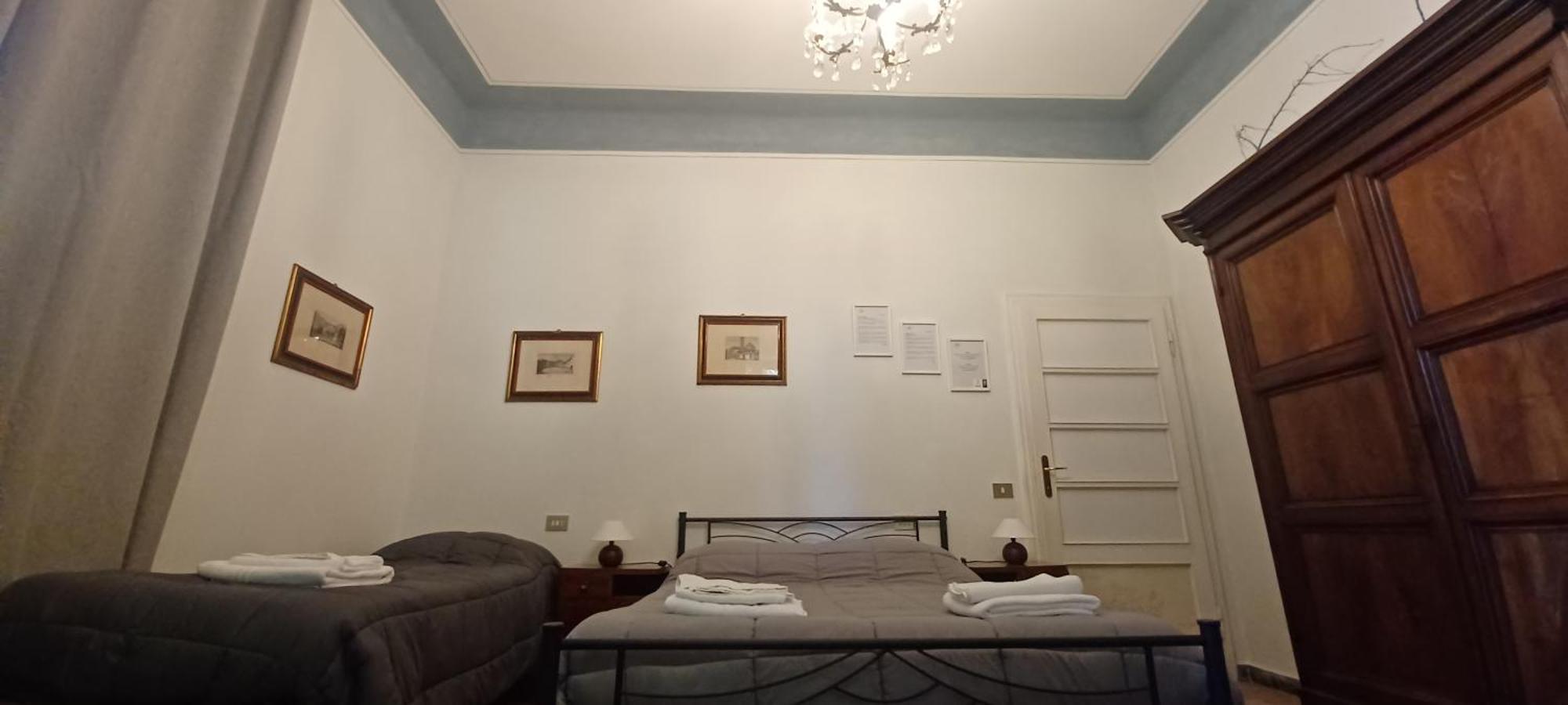 Vierbettzimmer mit Gemeinschaftsbad